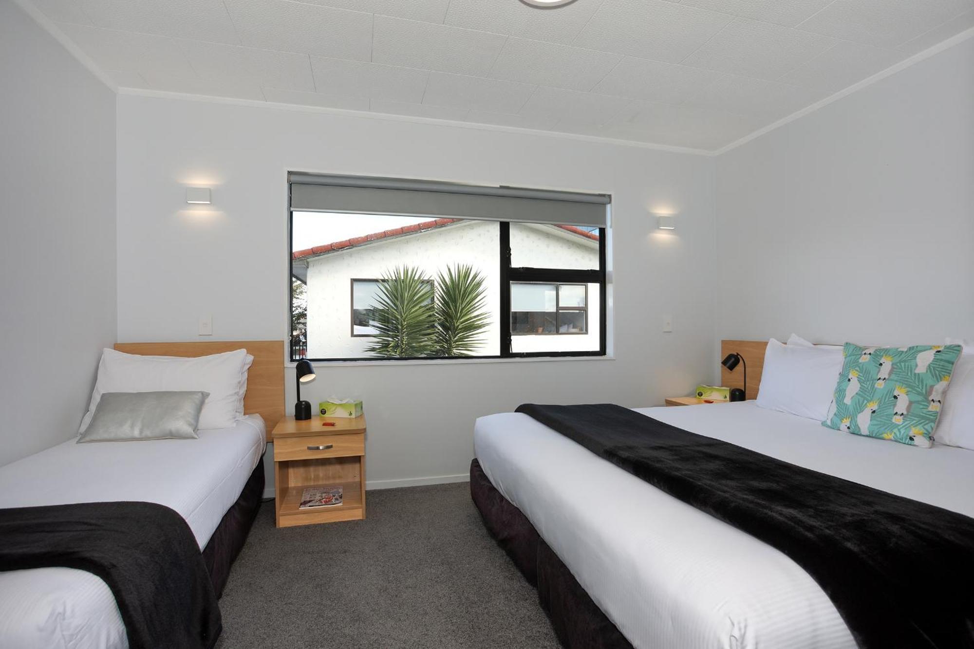 Hacienda Motor Lodge Palmerston North Exterior foto