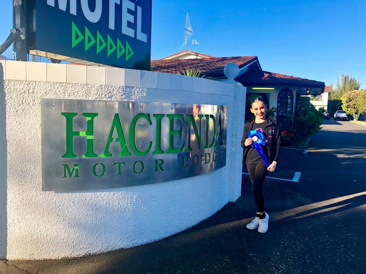Hacienda Motor Lodge Palmerston North Exterior foto